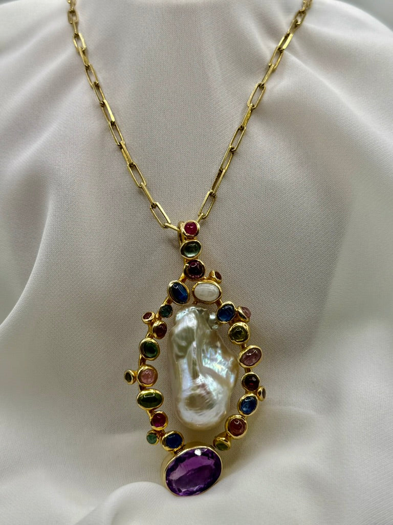 Ovalicious! Baroque Pearl Pendant