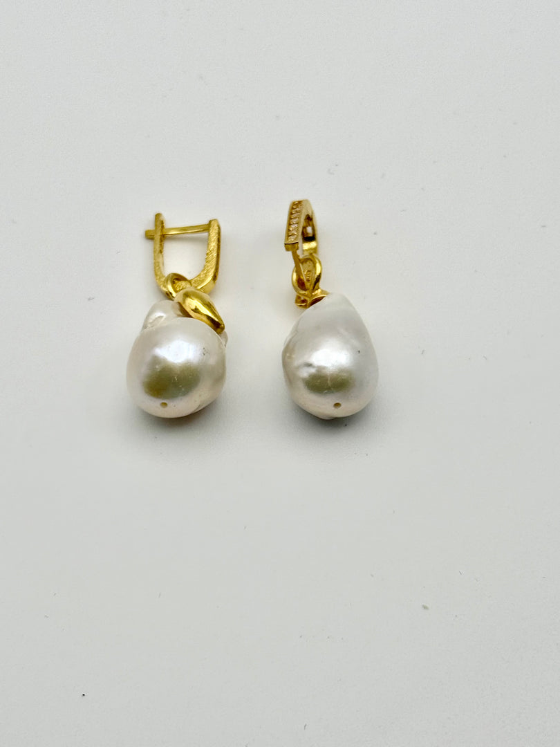 Lustrous Freshwater Pearl Drops!