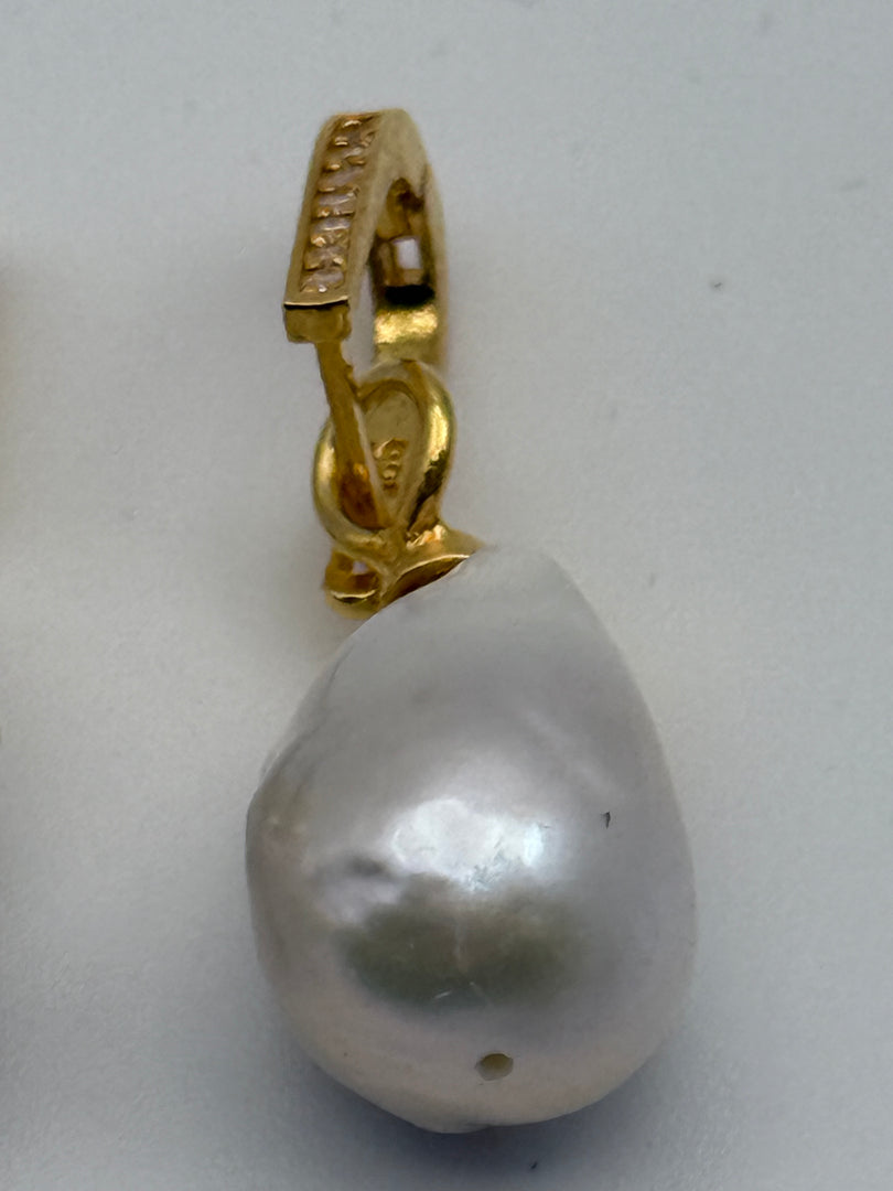 Lustrous Freshwater Pearl Drops!